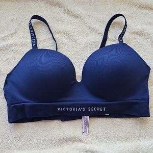 Victoria's Secret Navy Blue Sport Like Style Push Up Bra